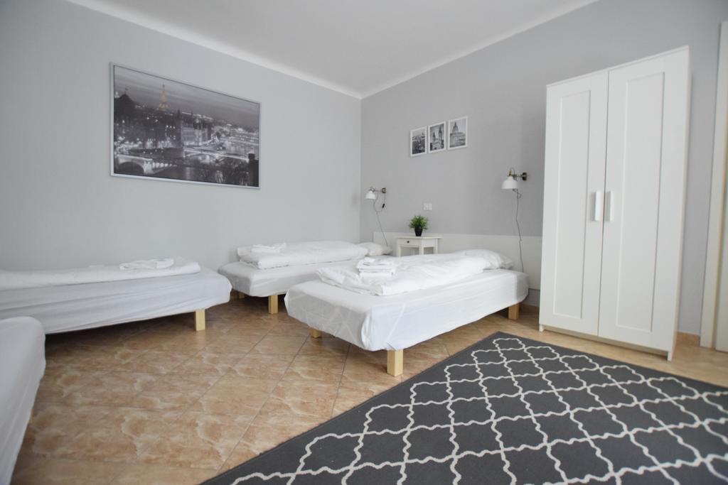 Budget Apartment By Hi5 - Revai Koz Boedapest Buitenkant foto