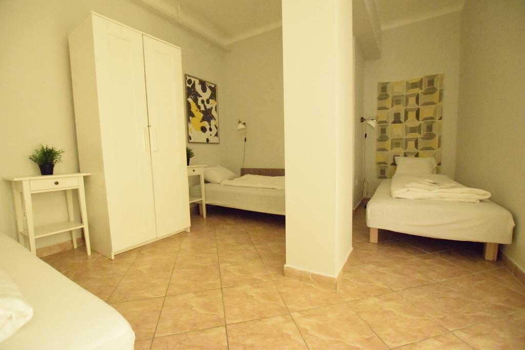 Budget Apartment By Hi5 - Revai Koz Boedapest Buitenkant foto