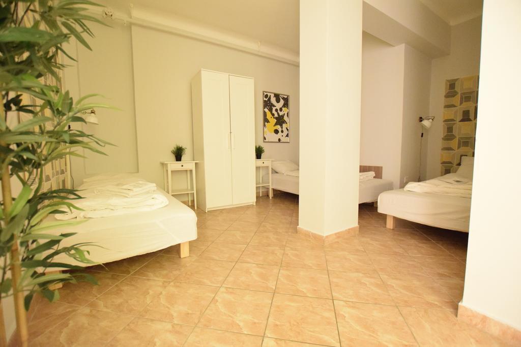Budget Apartment By Hi5 - Revai Koz Boedapest Buitenkant foto
